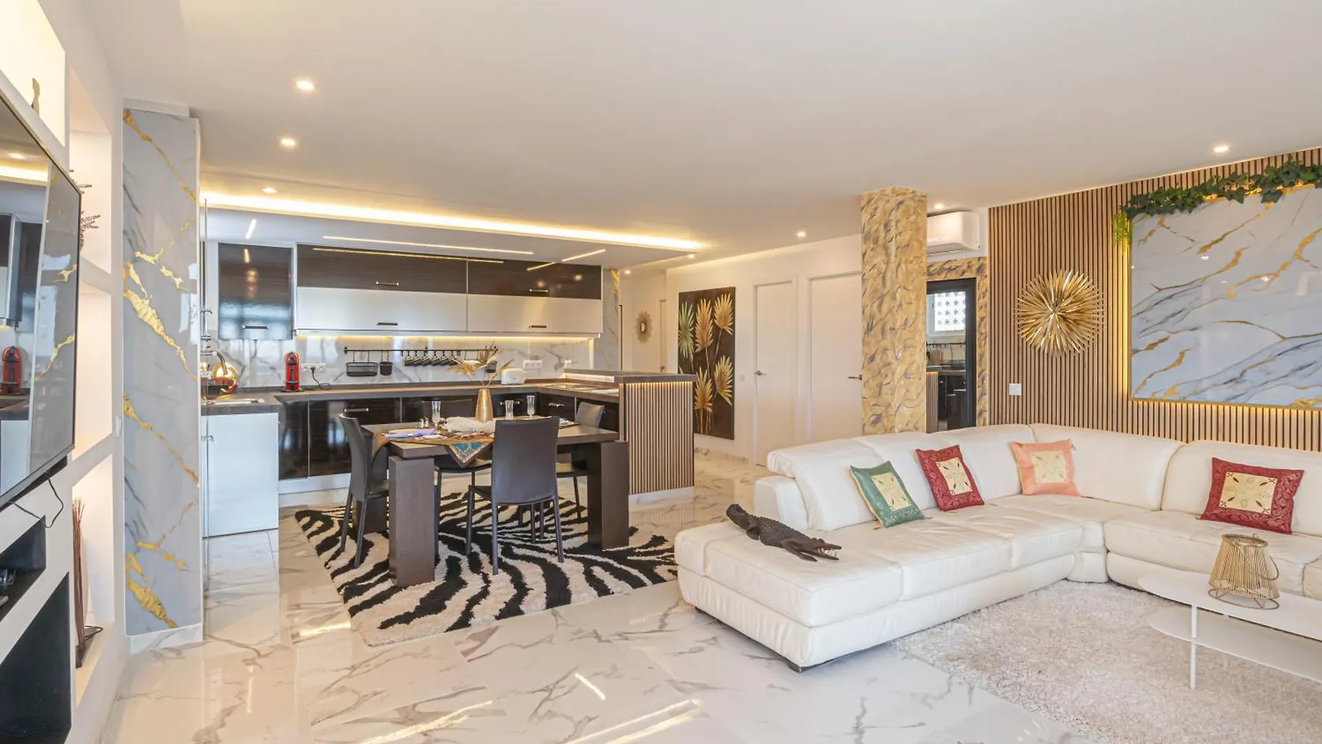 Daire Lepanto Center Marbella 100M Of Beach - Happy Rentals