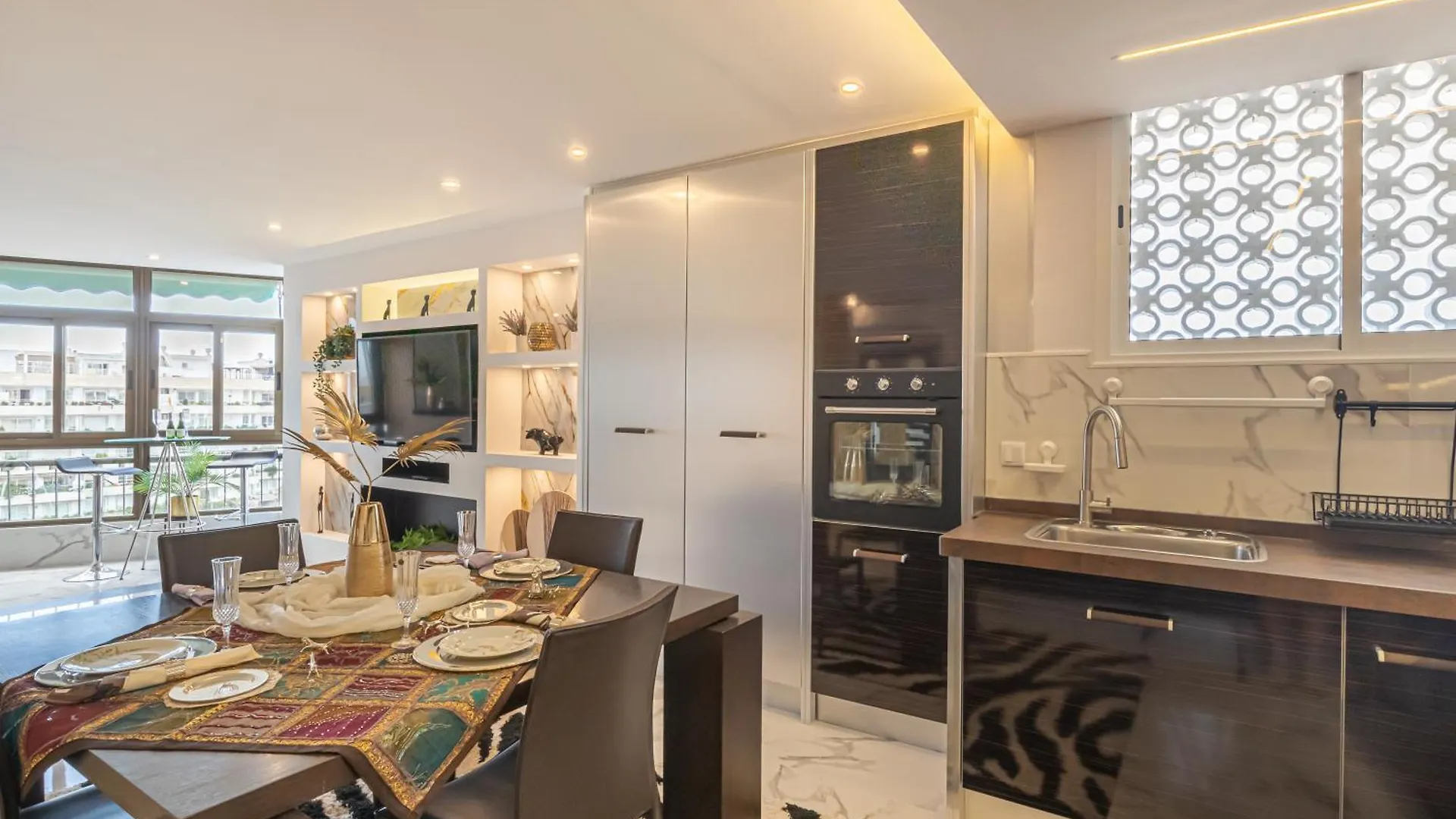 Daire Lepanto Center Marbella 100M Of Beach - Happy Rentals